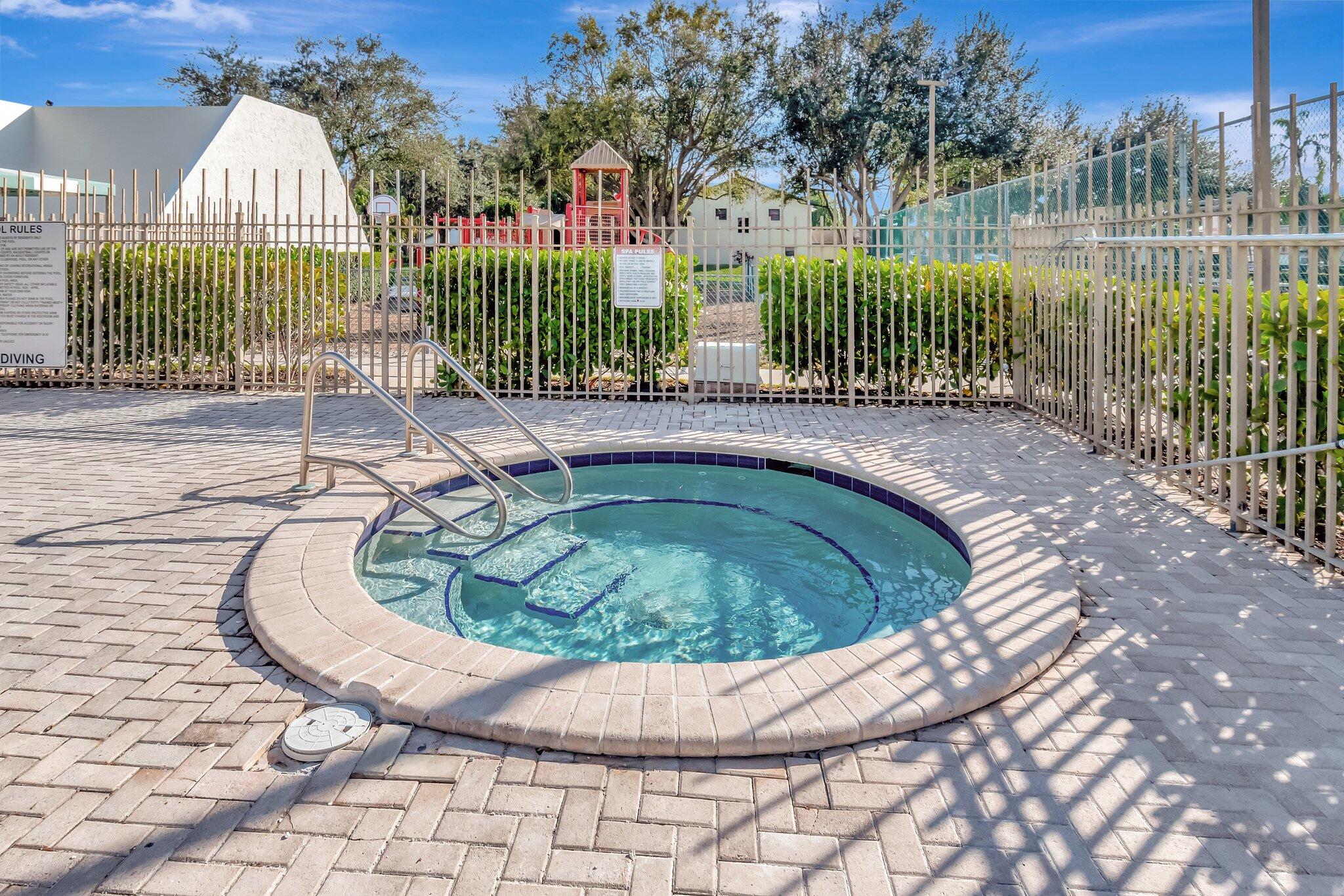 23359 Southwest 55th Way, Unit G Boca Raton, FL 33433 - Photo 50 of 63 Jacuzzi