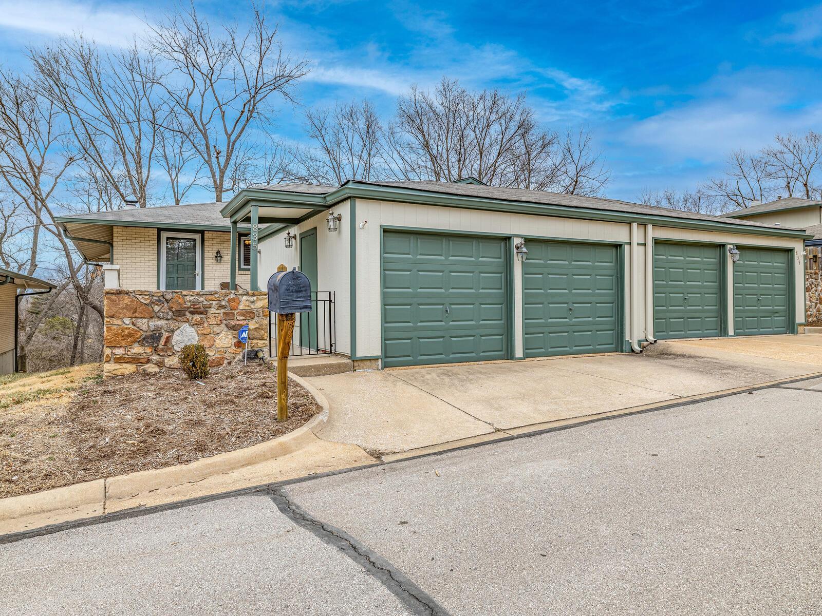 835 Knickerbacker Drive Manchester, MO 63021 - Photo 1 of 32