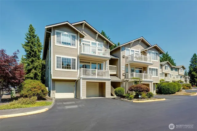 $660,000 | 18606 Northeast 57th Street, Redmond, WA 98052