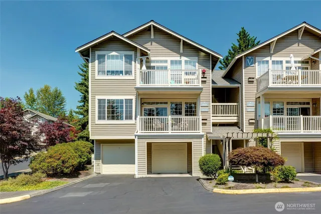 $660,000 | 18606 Northeast 57th Street, Redmond, WA 98052