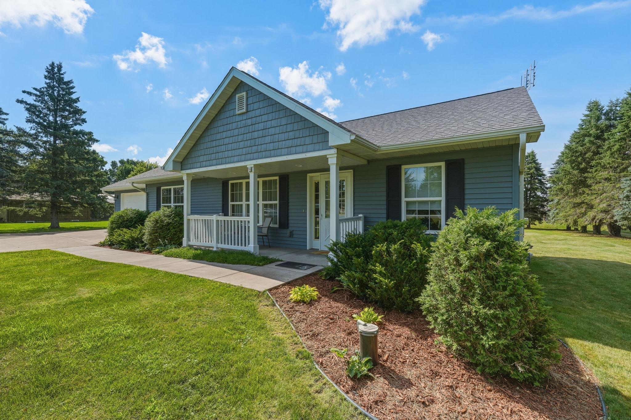 1423 County Rd GG New Richmond, WI 54017 - Photo 1 of 47 Gallery Image 1