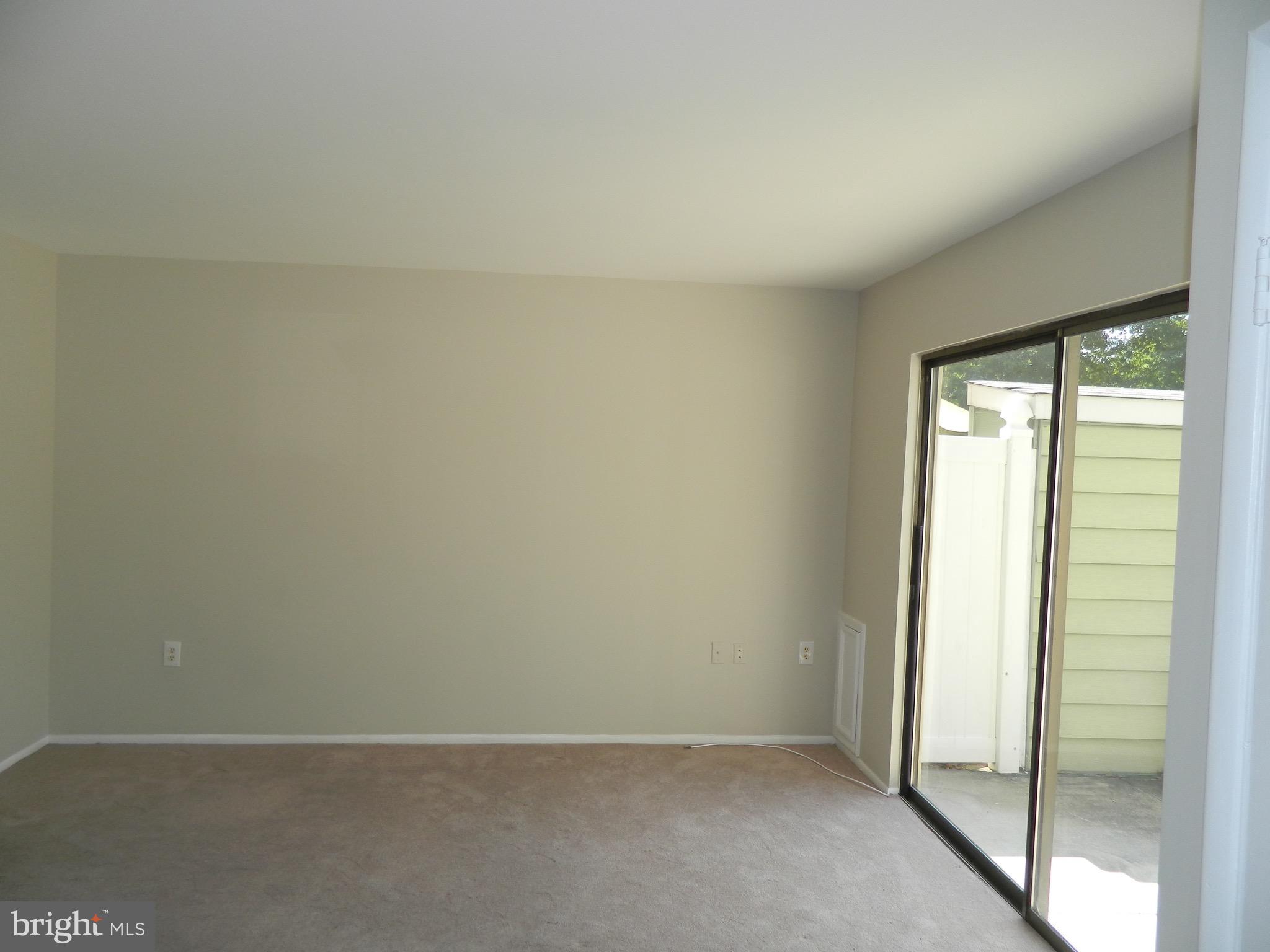 3126 Beckenham Court, Unit 250C Silver Spring, MD 20906 - Photo 4 of 15 Living Room