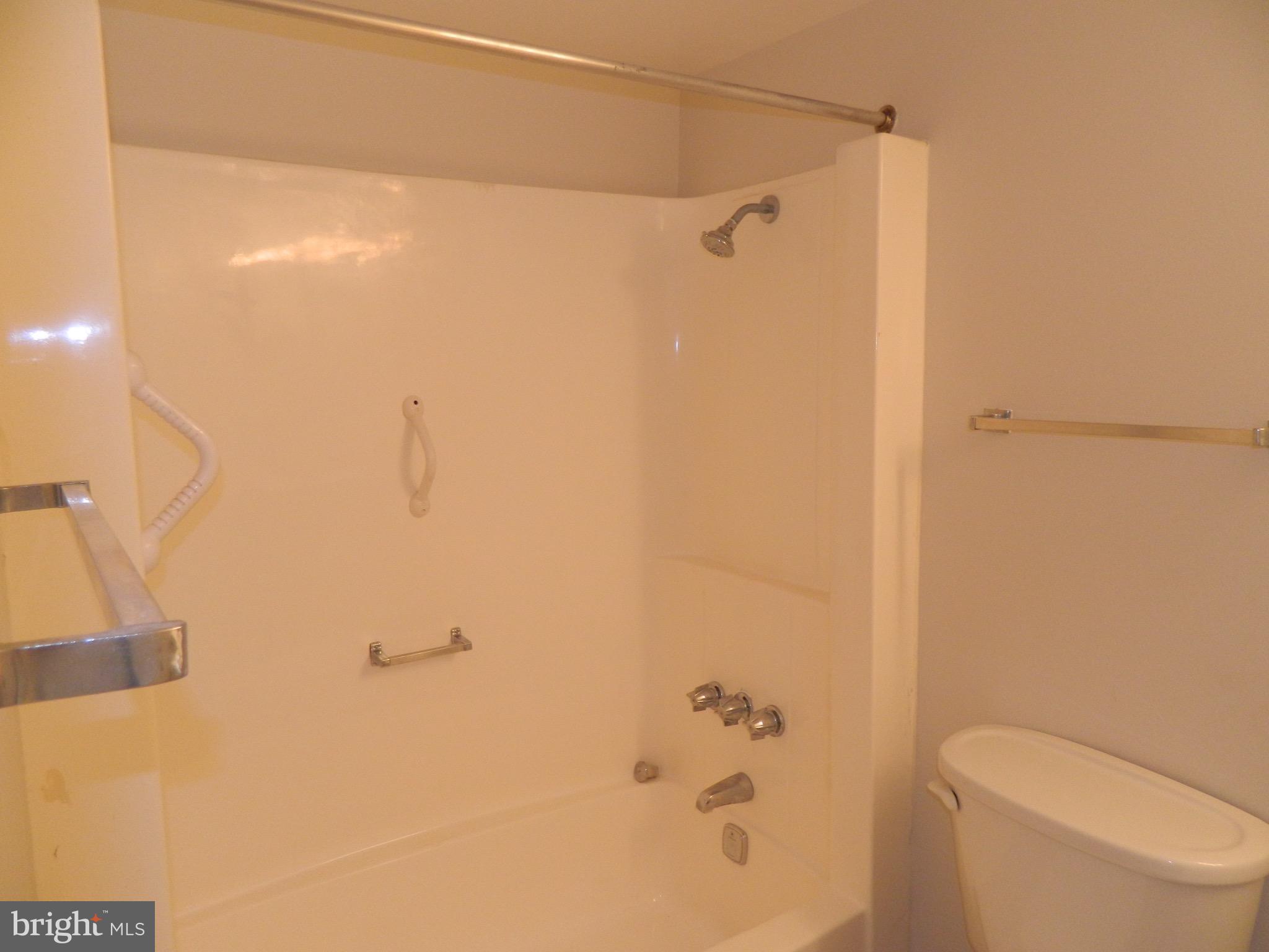 3126 Beckenham Court, Unit 250C Silver Spring, MD 20906 - Photo 10 of 15 Bath