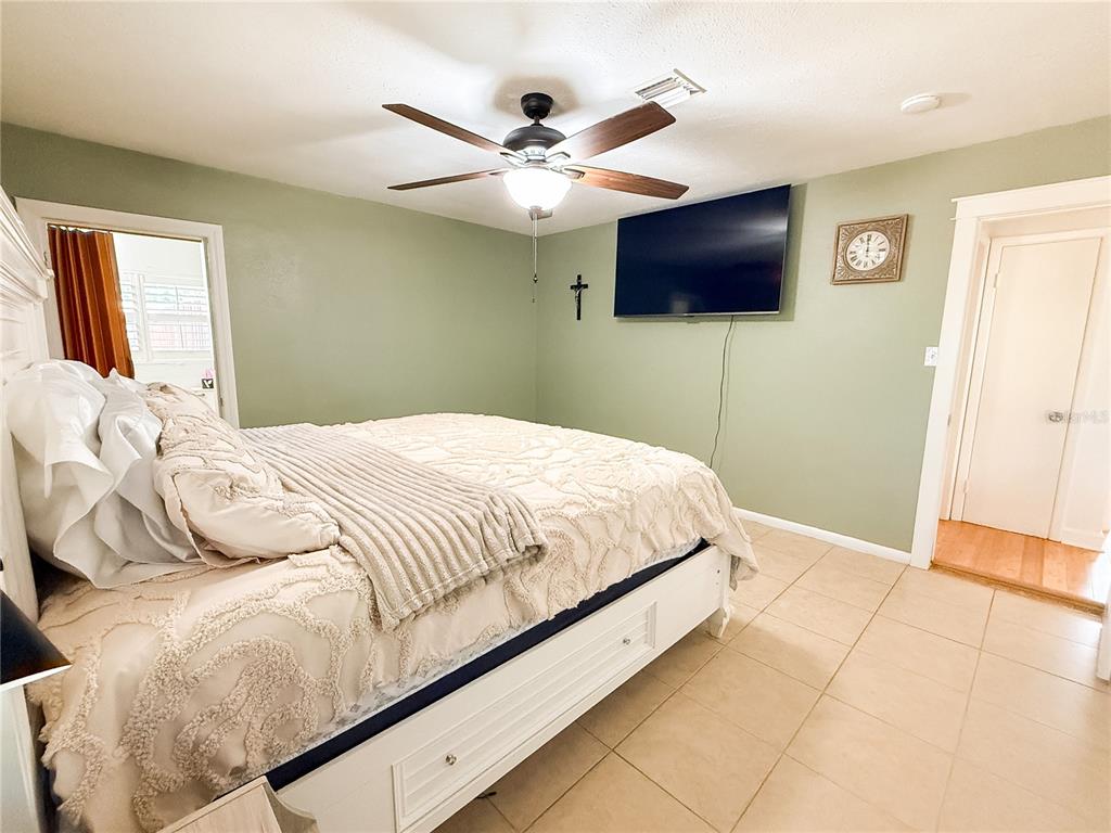 8818 Mathog Road Riverview, FL 33578 - Photo 32 of 55