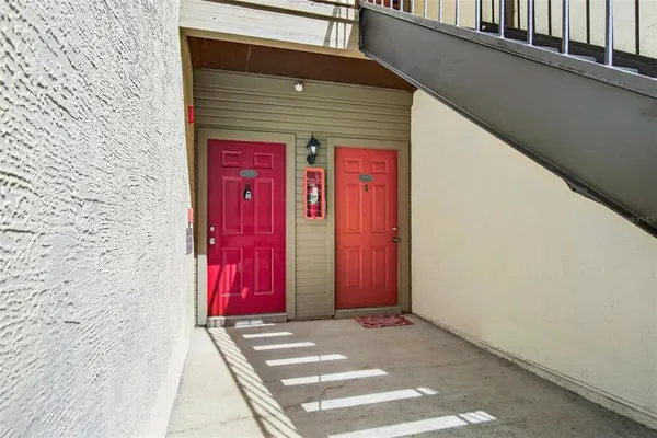 $2,000 | 10263 Gandy Boulevard North, Unit 2303, St. Petersburg, FL 33702