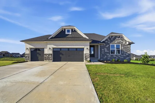 $687,400 | 404 David Lee Court, Monroe, OH 45050