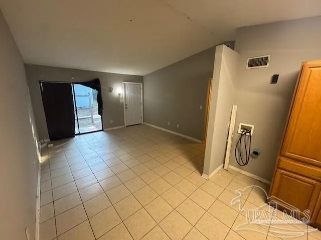 a view of a storage & utility room