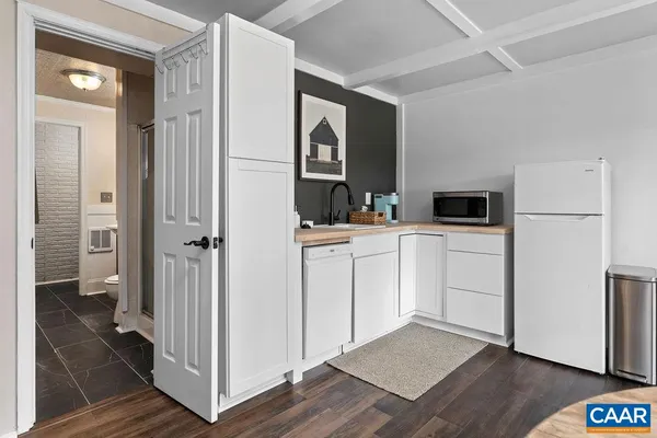 $1,150,000 | 23 Lookaway Hills Drive, Afton, VA 22920