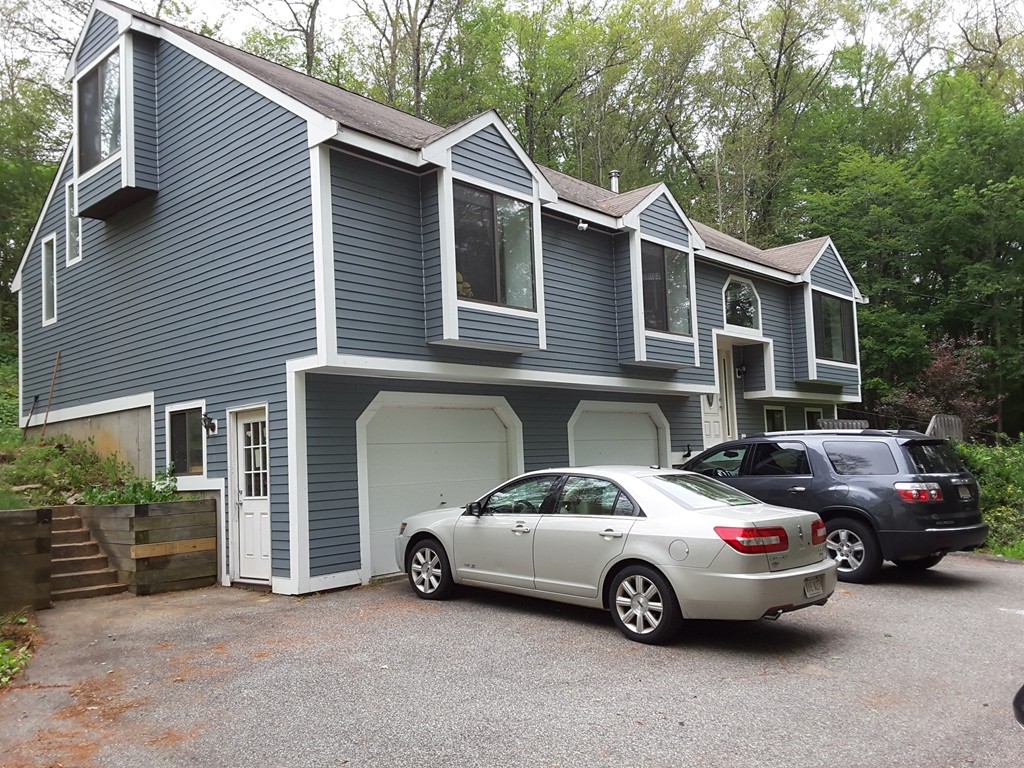 21 Allen Road Sturbridge, MA 01566 - Photo 3 of 27