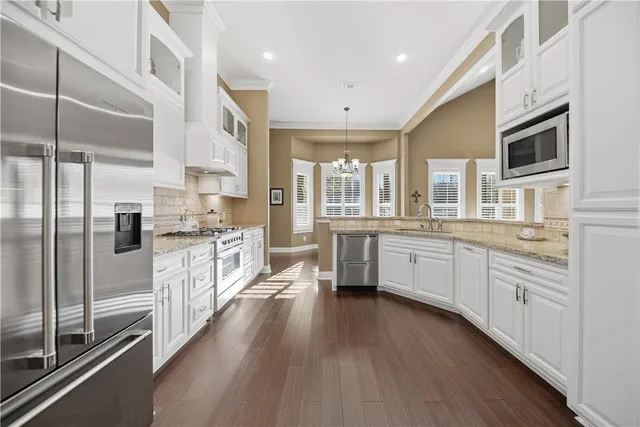 $690,000 | 110 Windy Acres Road, Brenham, TX 77833