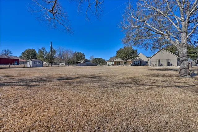 $690,000 | 110 Windy Acres Road, Brenham, TX 77833