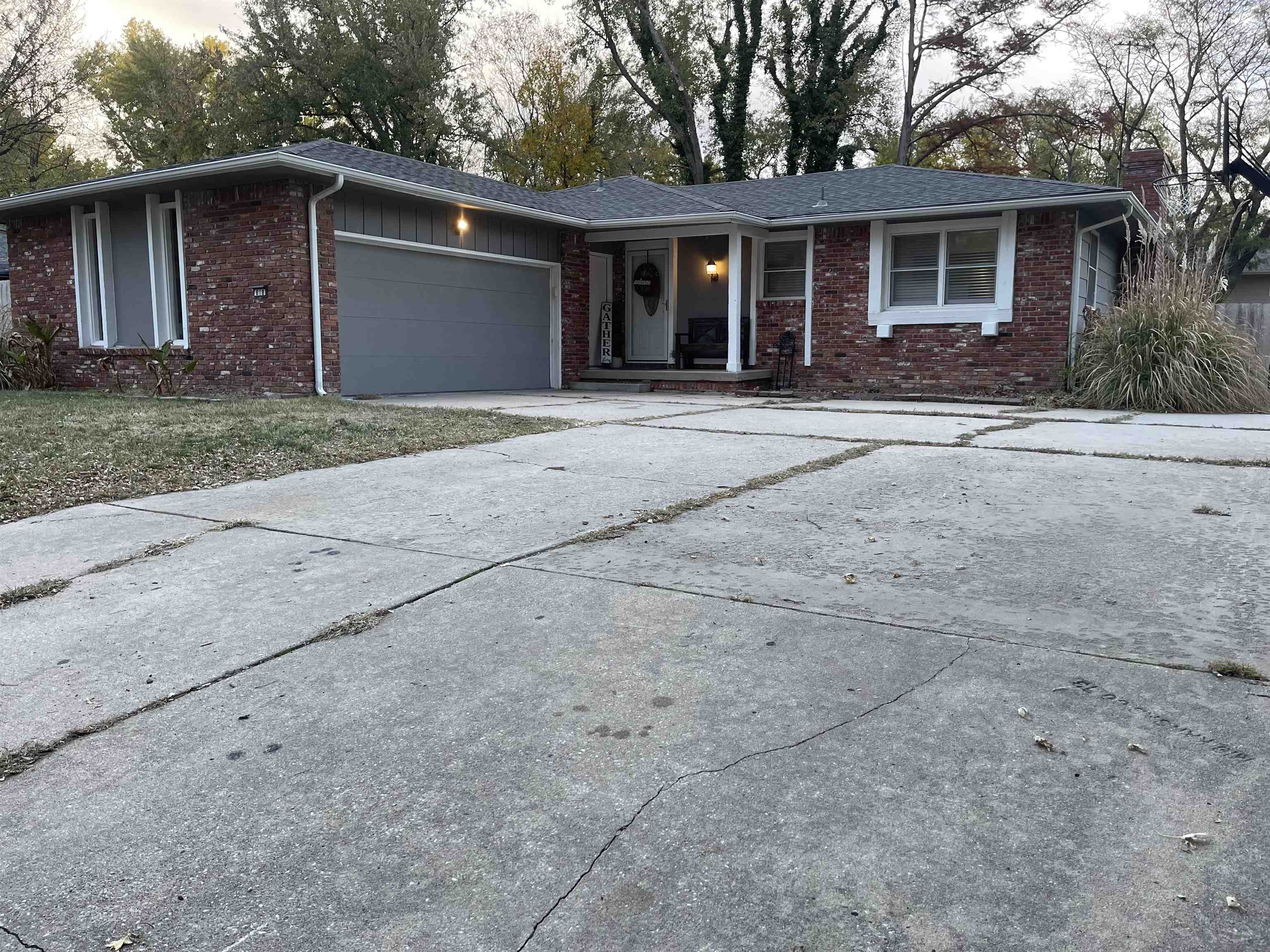 818 North Brook Forest Road Derby, KS 67037 - Photo 1 of 25