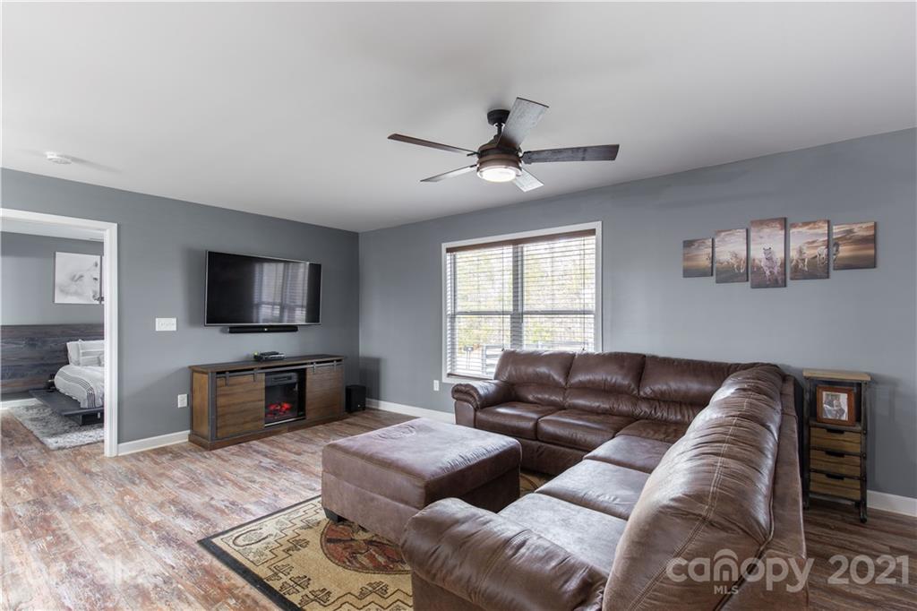 1017 Turkey Creek Ridge Road York, SC 29745 - Photo 6 of 29