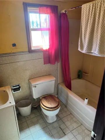 $88,000 | 7924 Ridge Road East, Sodus, NY 14551