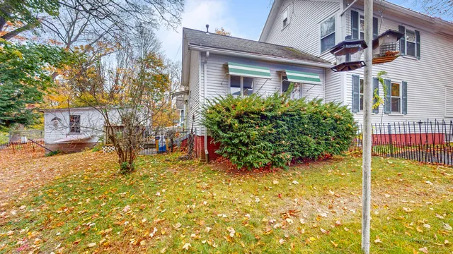 a house view with a outdoor space