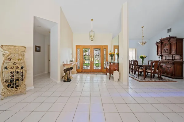 a view of a livingroom with furniture