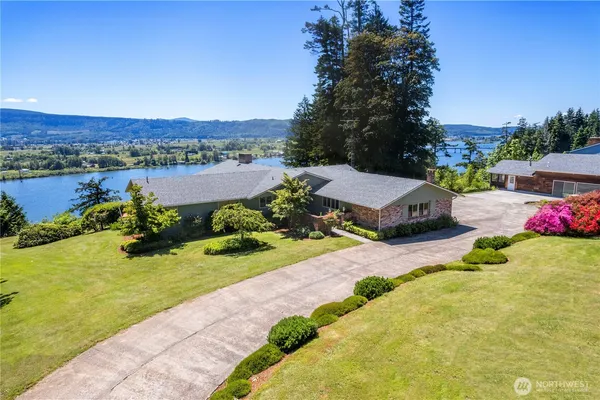 $1,150,000 | 18 Island View Lane, Cathlamet, WA 98612