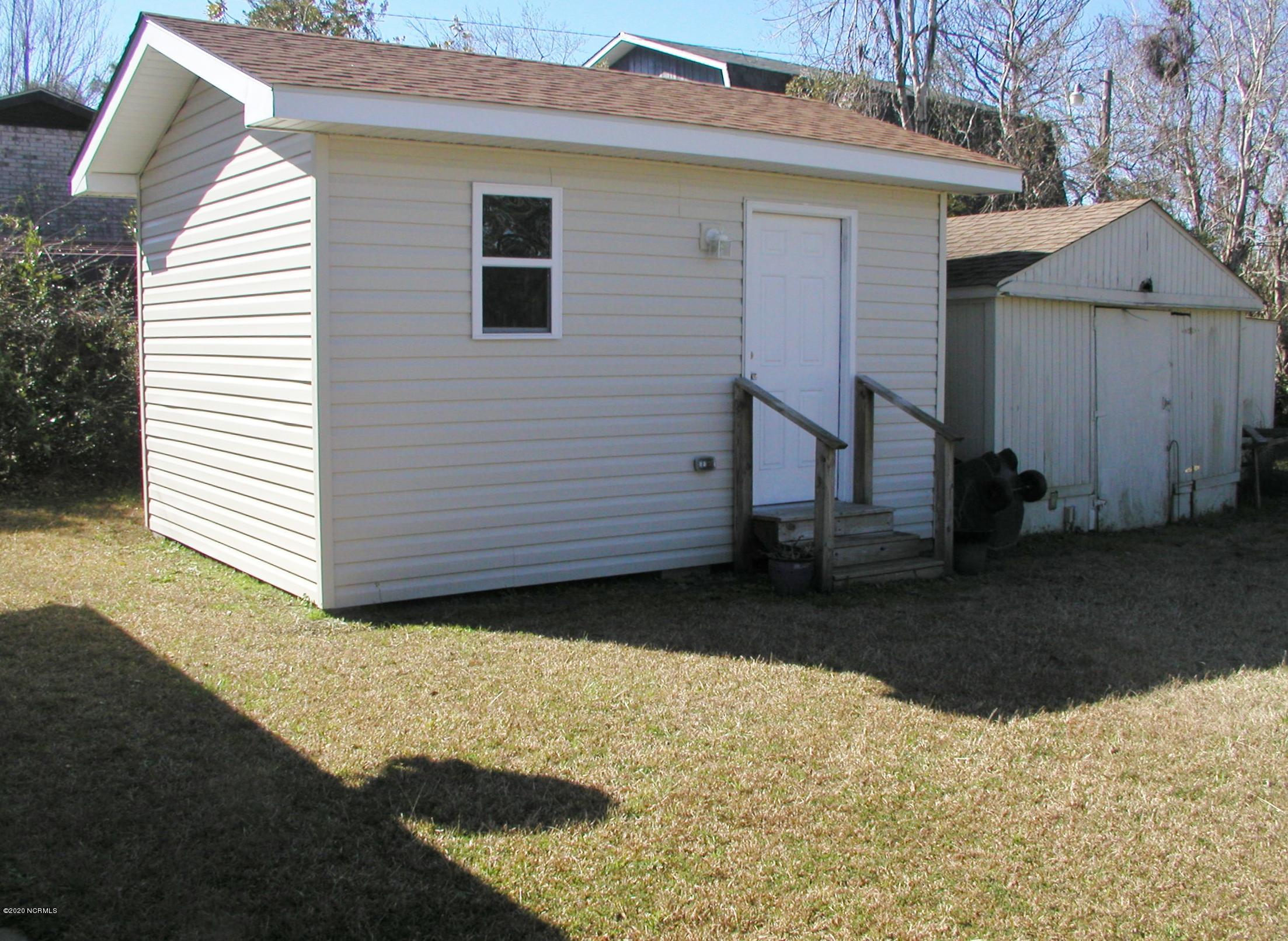 199 9 Mile Road Newport, NC 28570 - Photo 6 of 30 Storage Shed