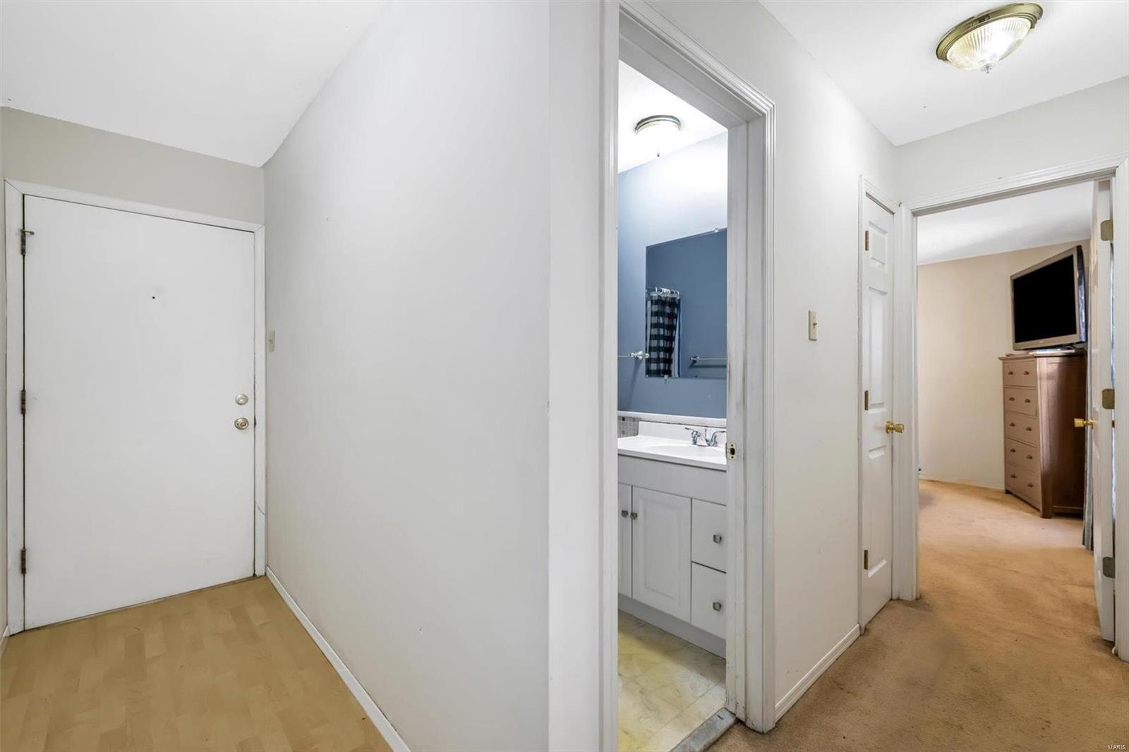 11910 Gravois Road, Unit 3 St. Louis, MO 63127 - Photo 3 of 30