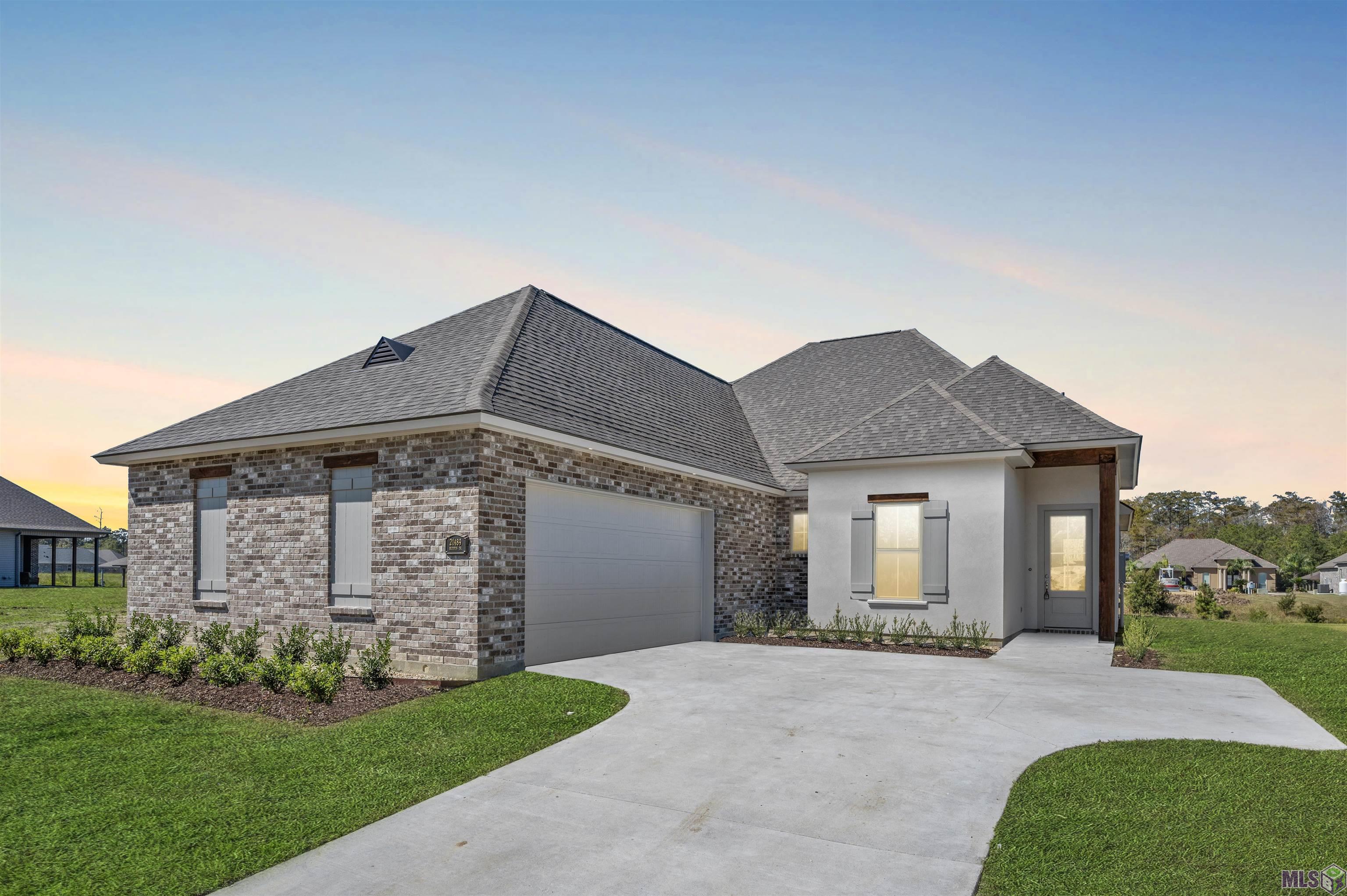 21489 Blue Fin Drive Springfield, LA 70462 - Photo 2 of 29 *Virtual dusk photo