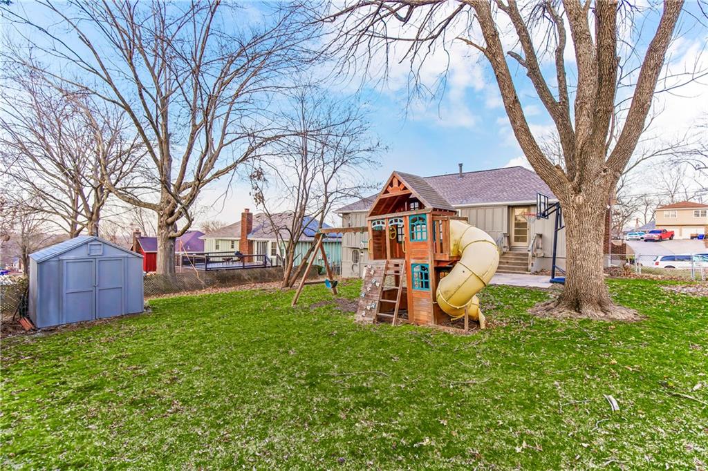 7828 Westridge Road Raytown, MO 64138 - Photo 28 of 29
