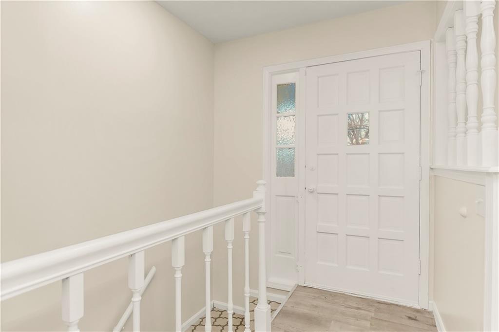 7828 Westridge Road Raytown, MO 64138 - Photo 3 of 29