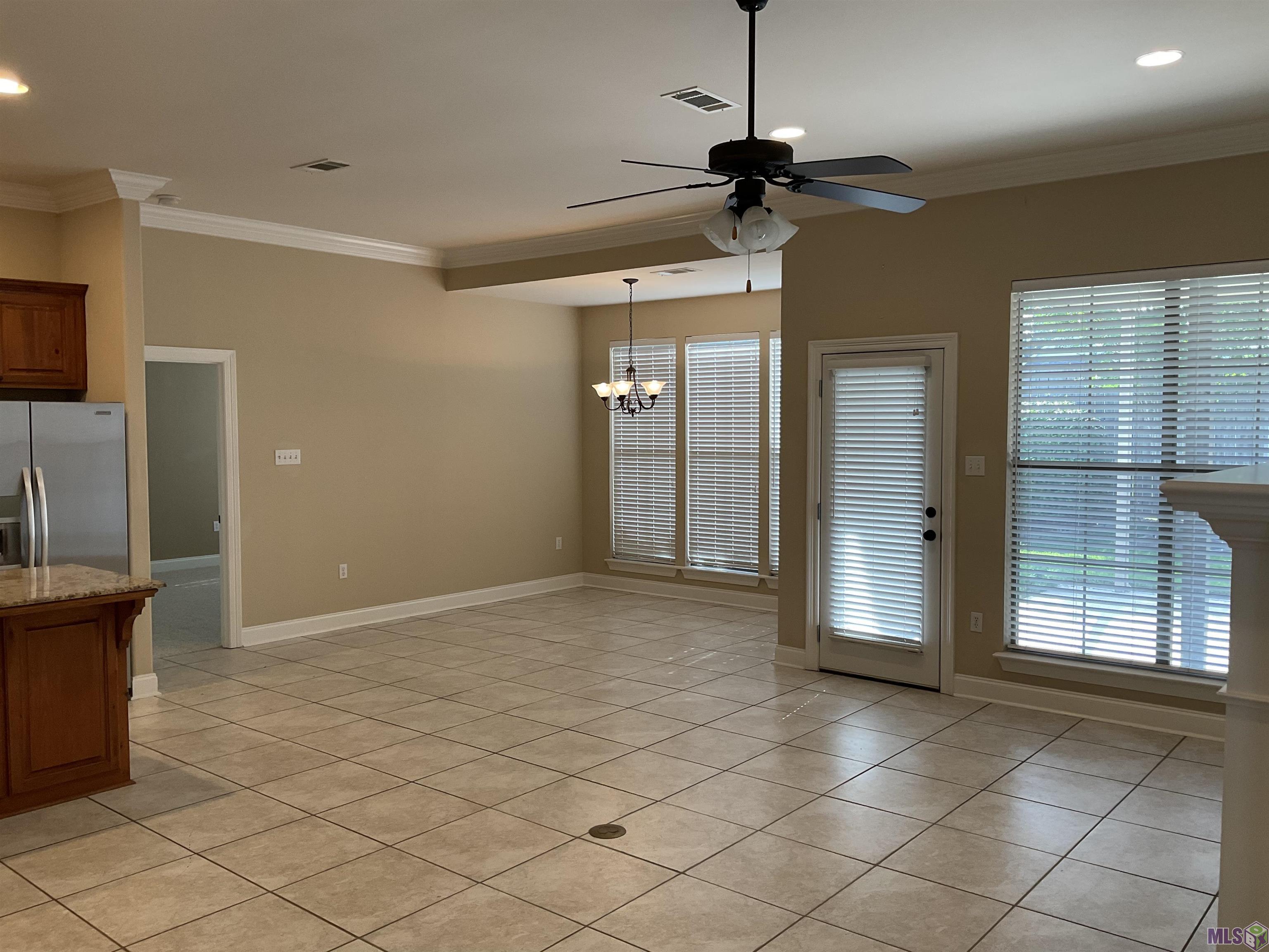 5617 Hidden Ridge Lane Baton Rouge, LA 70816 - Photo 5 of 13