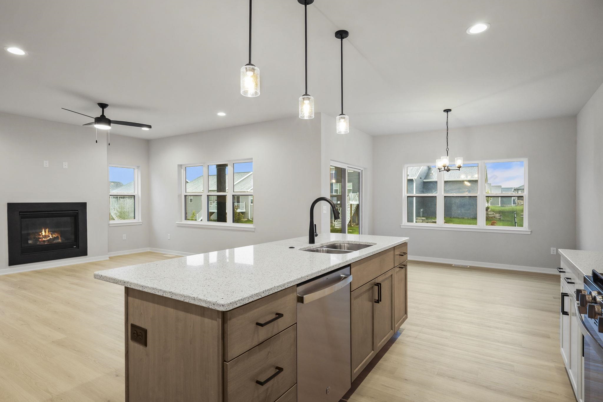 9 Hawks View Edgerton, WI 53534 - Photo 10 of 33