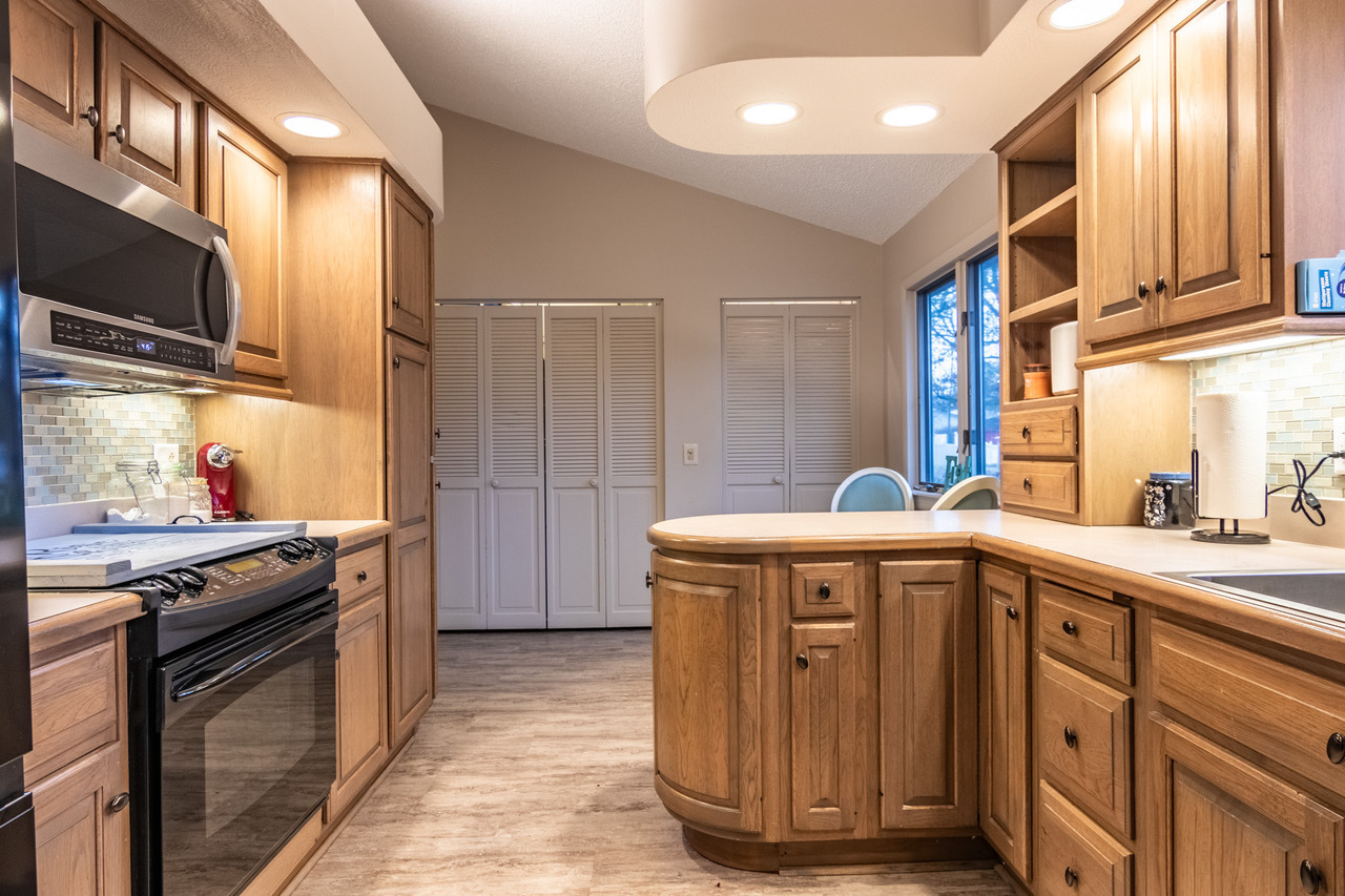 910 Ranch Road Connersville, IN 47331 - Photo 17 of 39