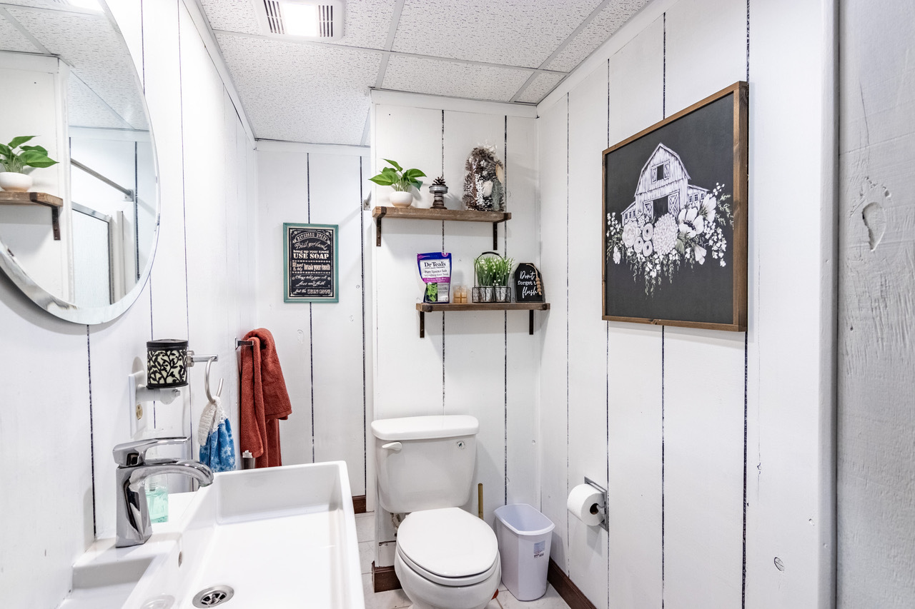 910 Ranch Road Connersville, IN 47331 - Photo 36 of 39