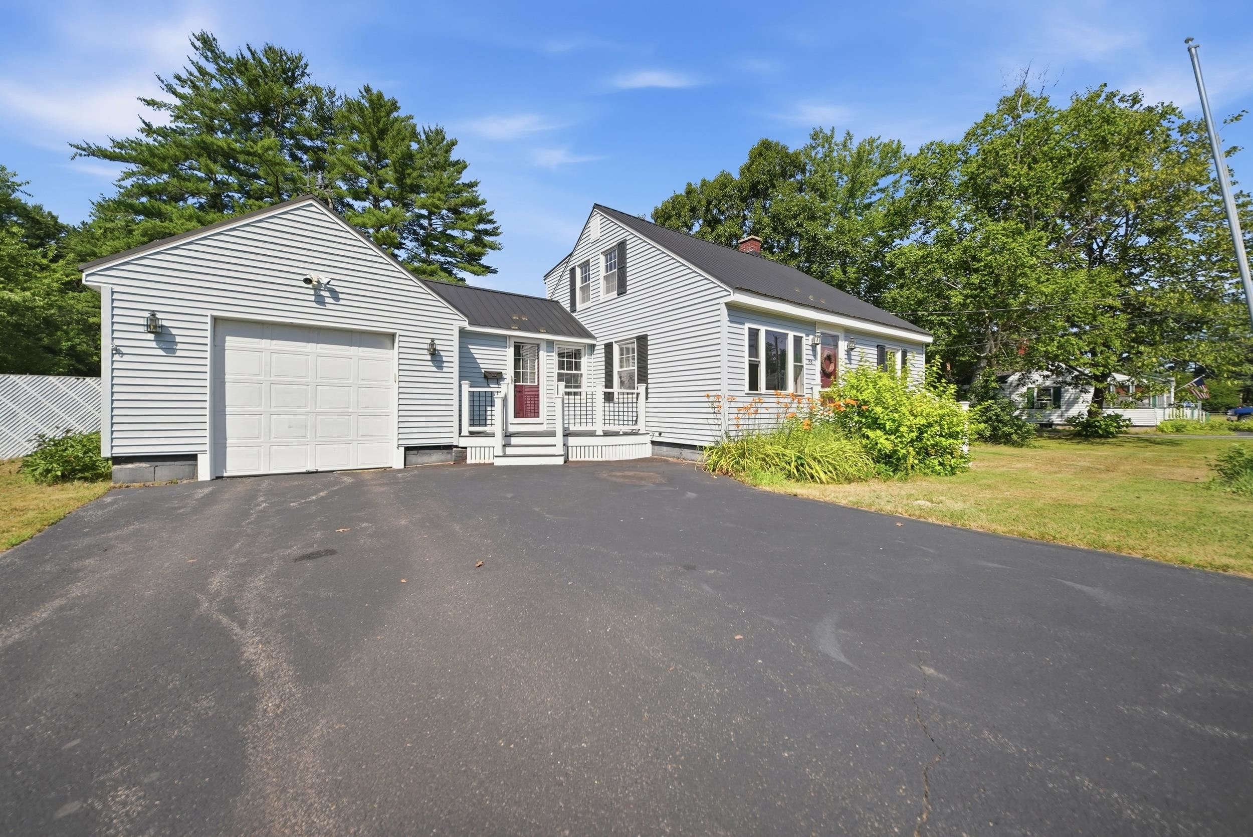 158 Milton Road Rochester, NH 03868 - Photo 3 of 42
