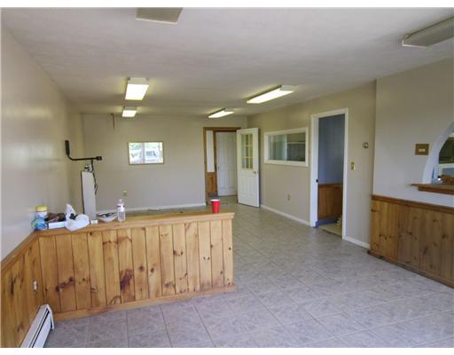 28 Smith Road Dayton, ME 04005 - Photo 18 of 25 Kennel lobby