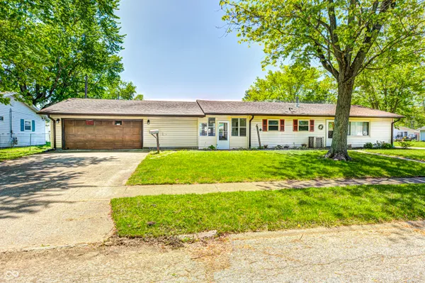 $240,000 | 423 West Janet Drive, Brownsburg, IN 46112