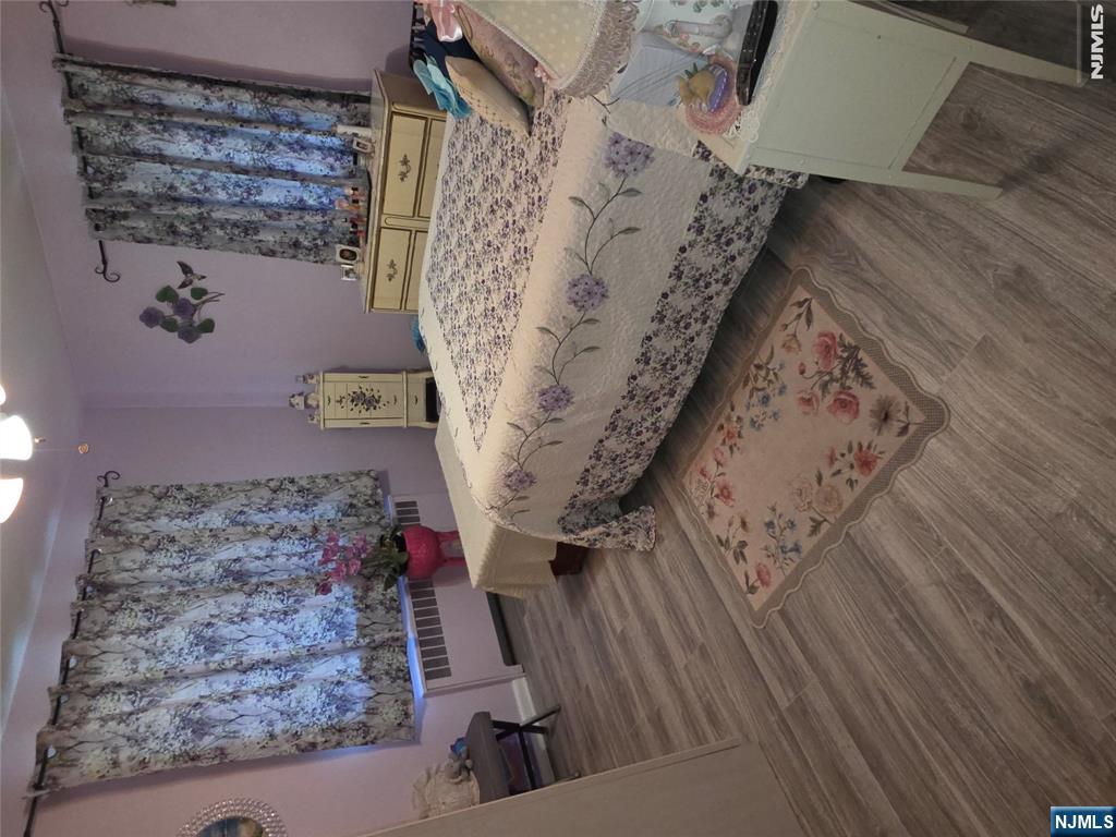 355 Rochelle Avenue Rochelle Park, NJ 07662 - Photo 17 of 21