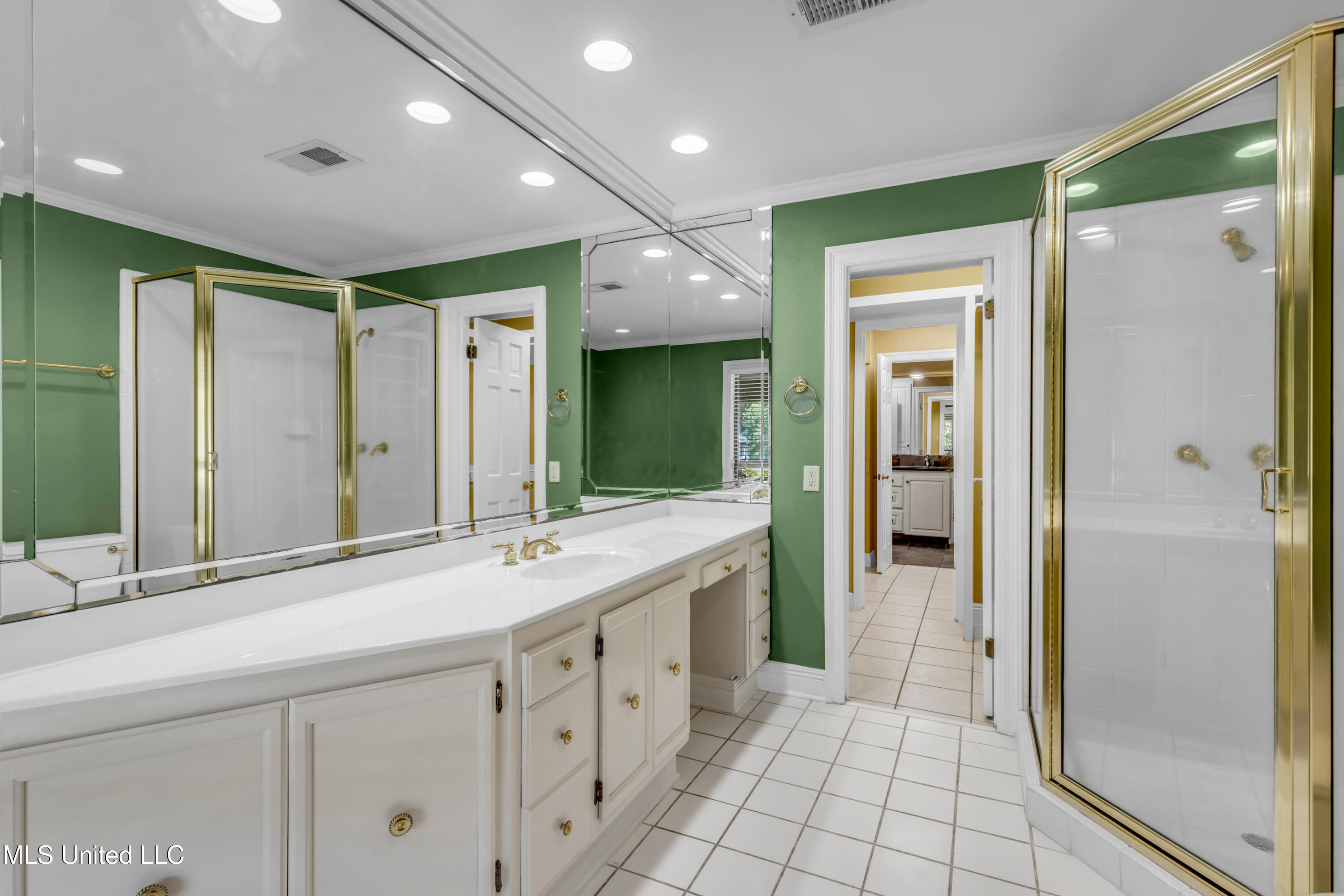 12529 Canal Road Gulfport, MS 39503 - Photo 12 of 32 Primary Downstairs