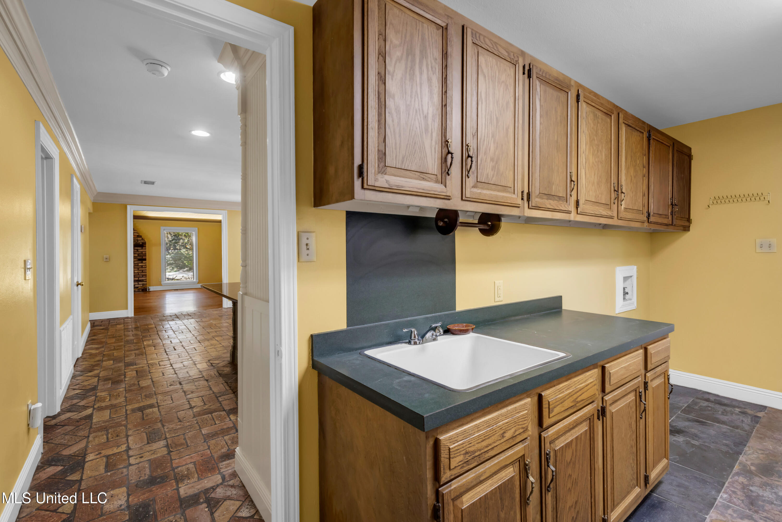 12529 Canal Road Gulfport, MS 39503 - Photo 19 of 32 Laundry Room Downstairs