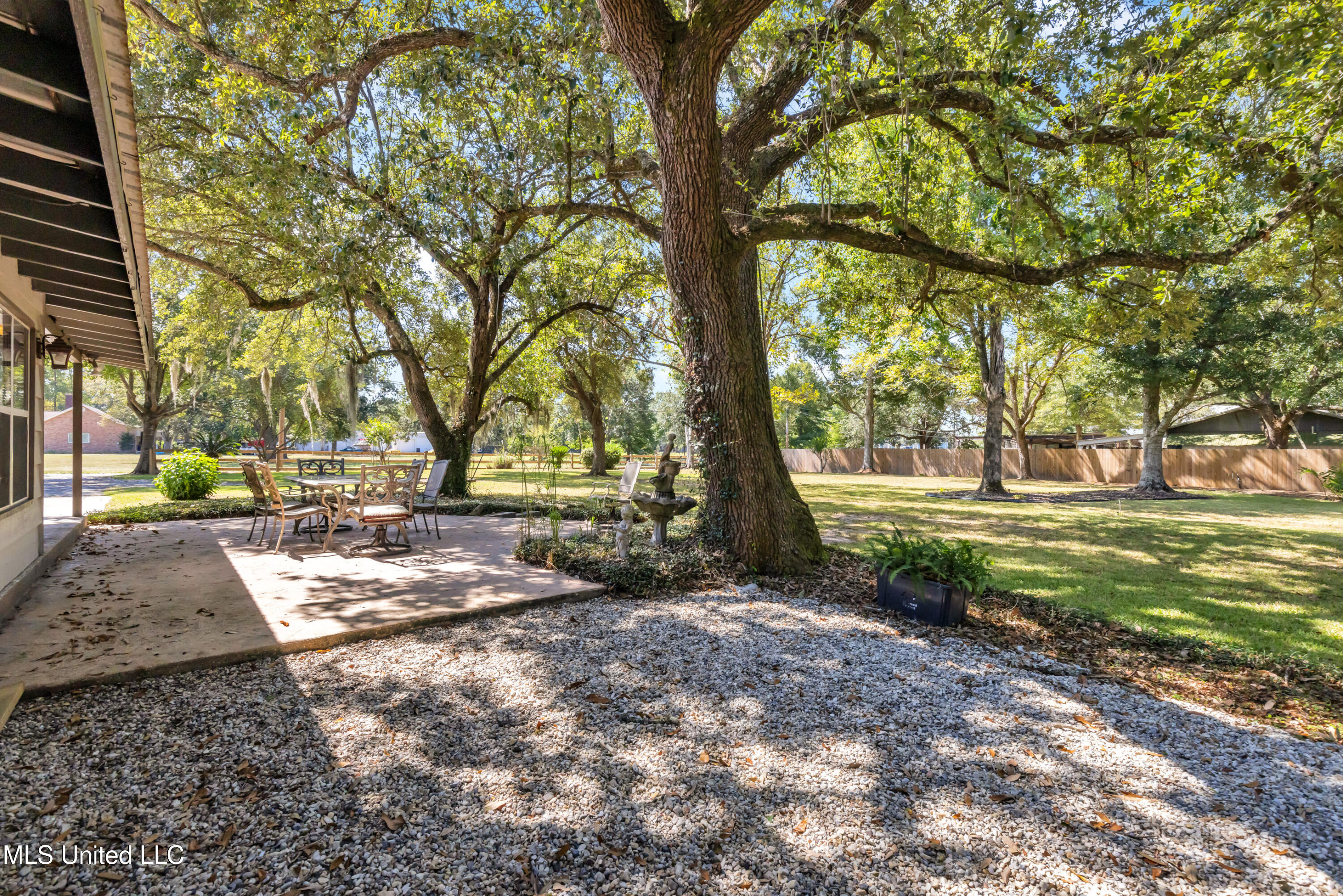 12529 Canal Road Gulfport, MS 39503 - Photo 28 of 32 Back Rock patio