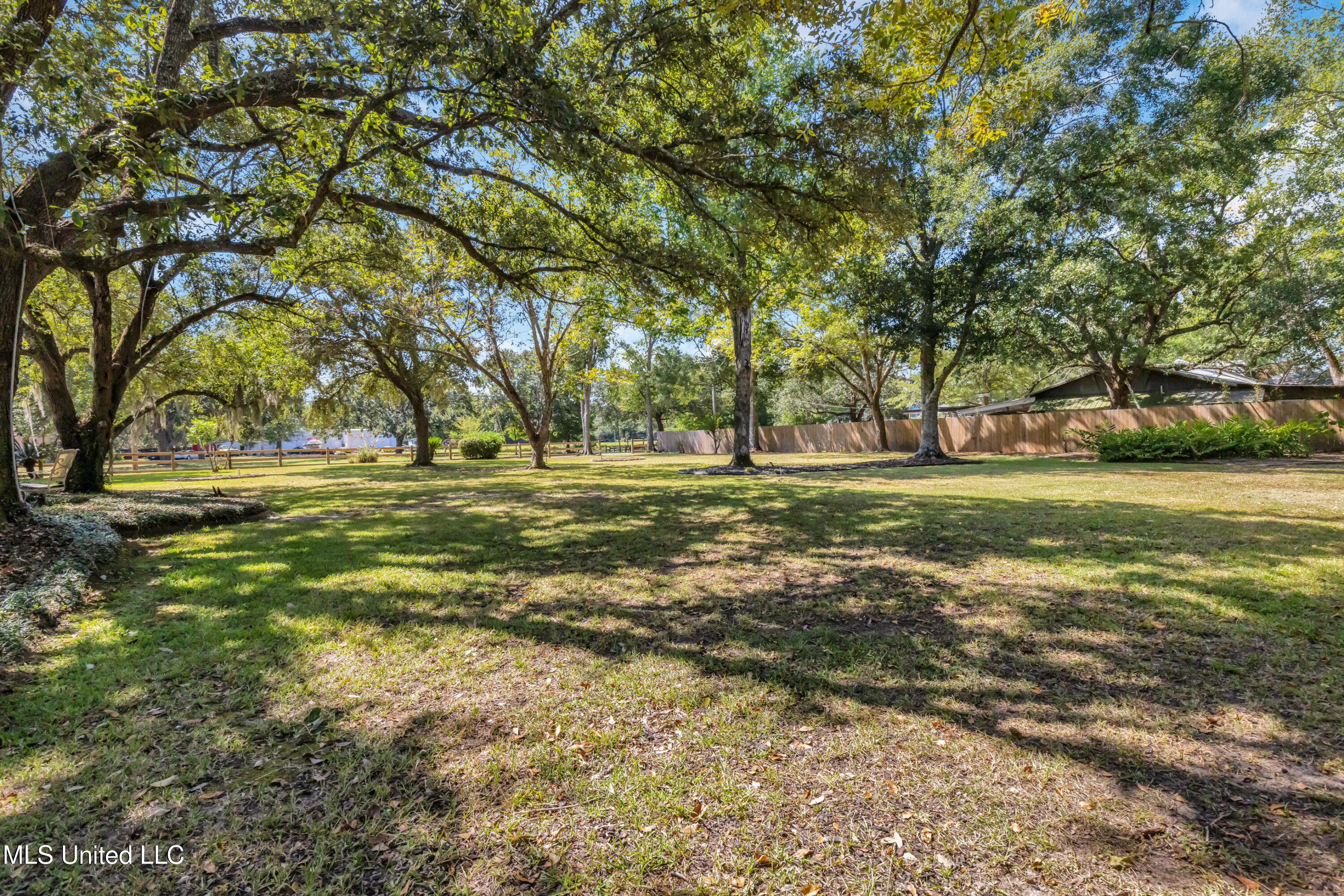 12529 Canal Road Gulfport, MS 39503 - Photo 29 of 32 Back Yard