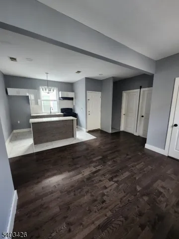 $3,000 | 179 Hobson Street, Newark, NJ 07112