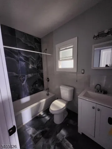 $3,000 | 179 Hobson Street, Newark, NJ 07112