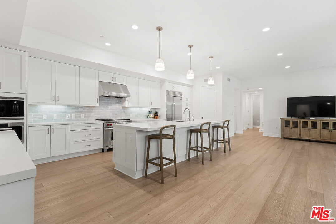 12763 Shell Place, Unit 1 Playa Vista, CA 90094 - Photo 2 of 28