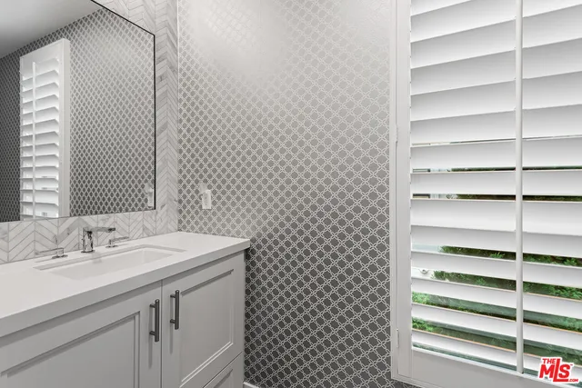 $12,995 | 12763 Shell Place, Unit 1, Playa Vista, CA 90094