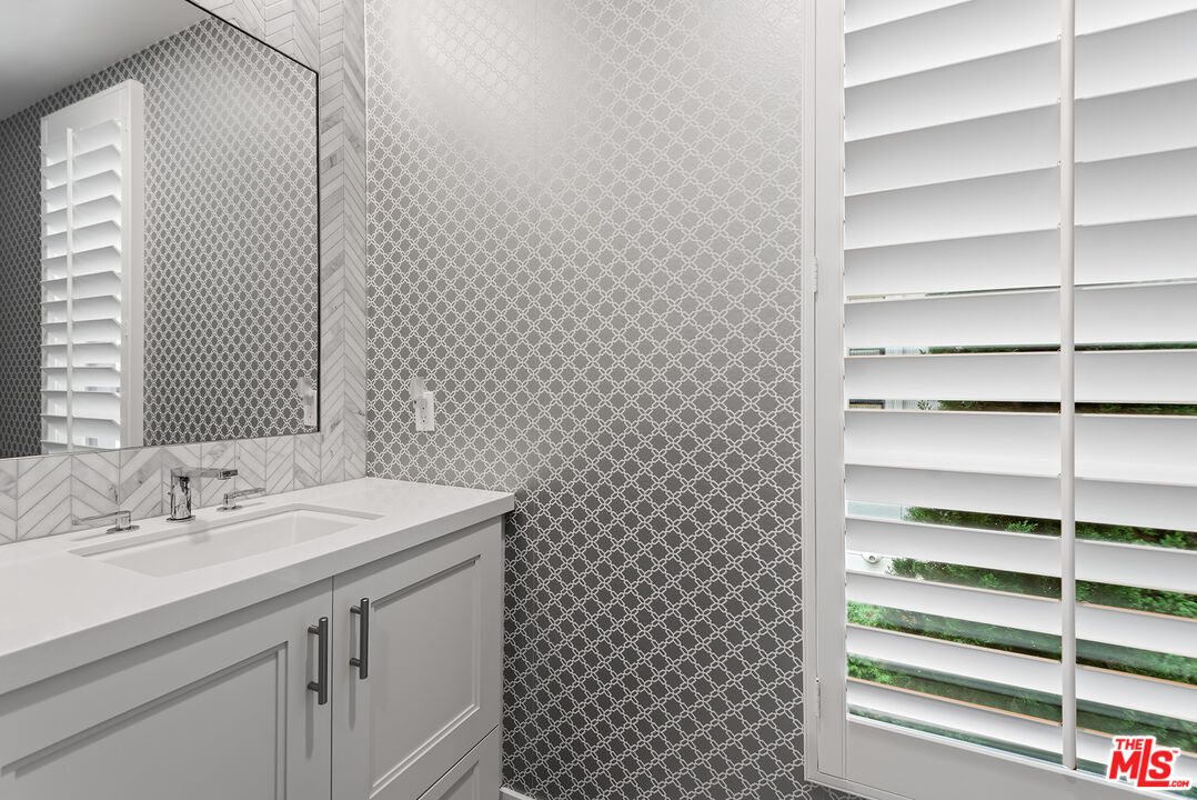 12763 Shell Place, Unit 1 Playa Vista, CA 90094 - Photo 23 of 28