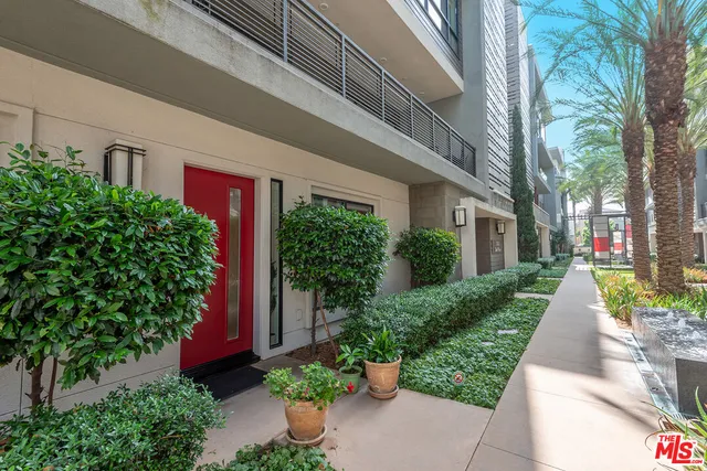 $12,995 | 12763 Shell Place, Unit 1, Playa Vista, CA 90094