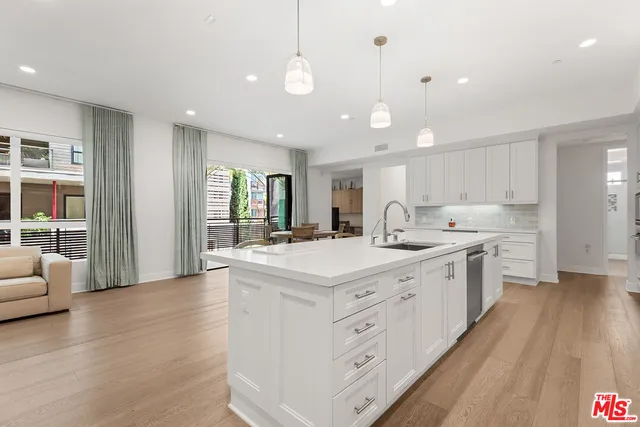 $12,995 | 12763 Shell Place, Unit 1, Playa Vista, CA 90094