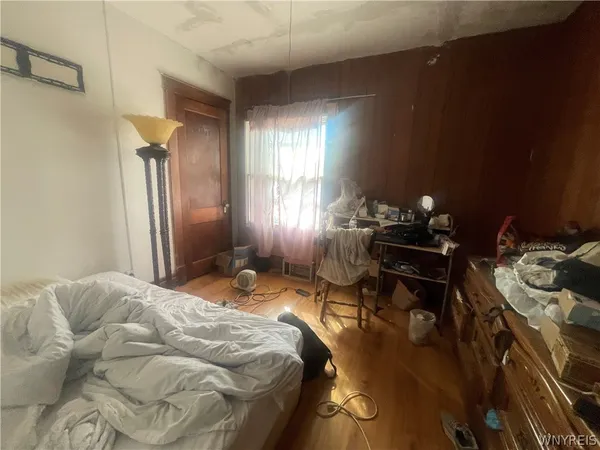 $94,800 | 1737 Whitney Avenue, Niagara Falls, NY 14301