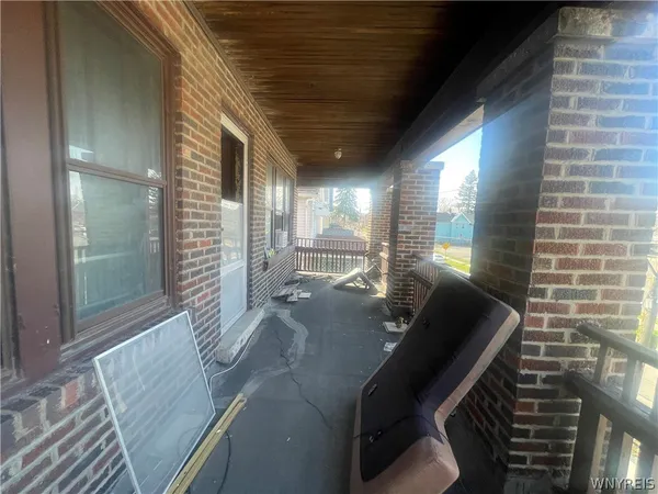 $94,800 | 1737 Whitney Avenue, Niagara Falls, NY 14301