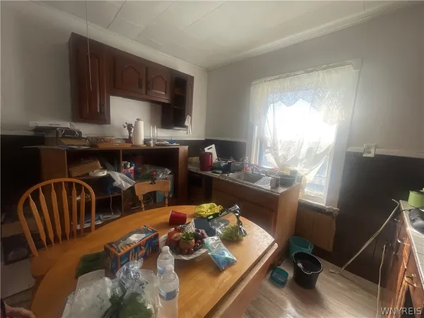$94,800 | 1737 Whitney Avenue, Niagara Falls, NY 14301
