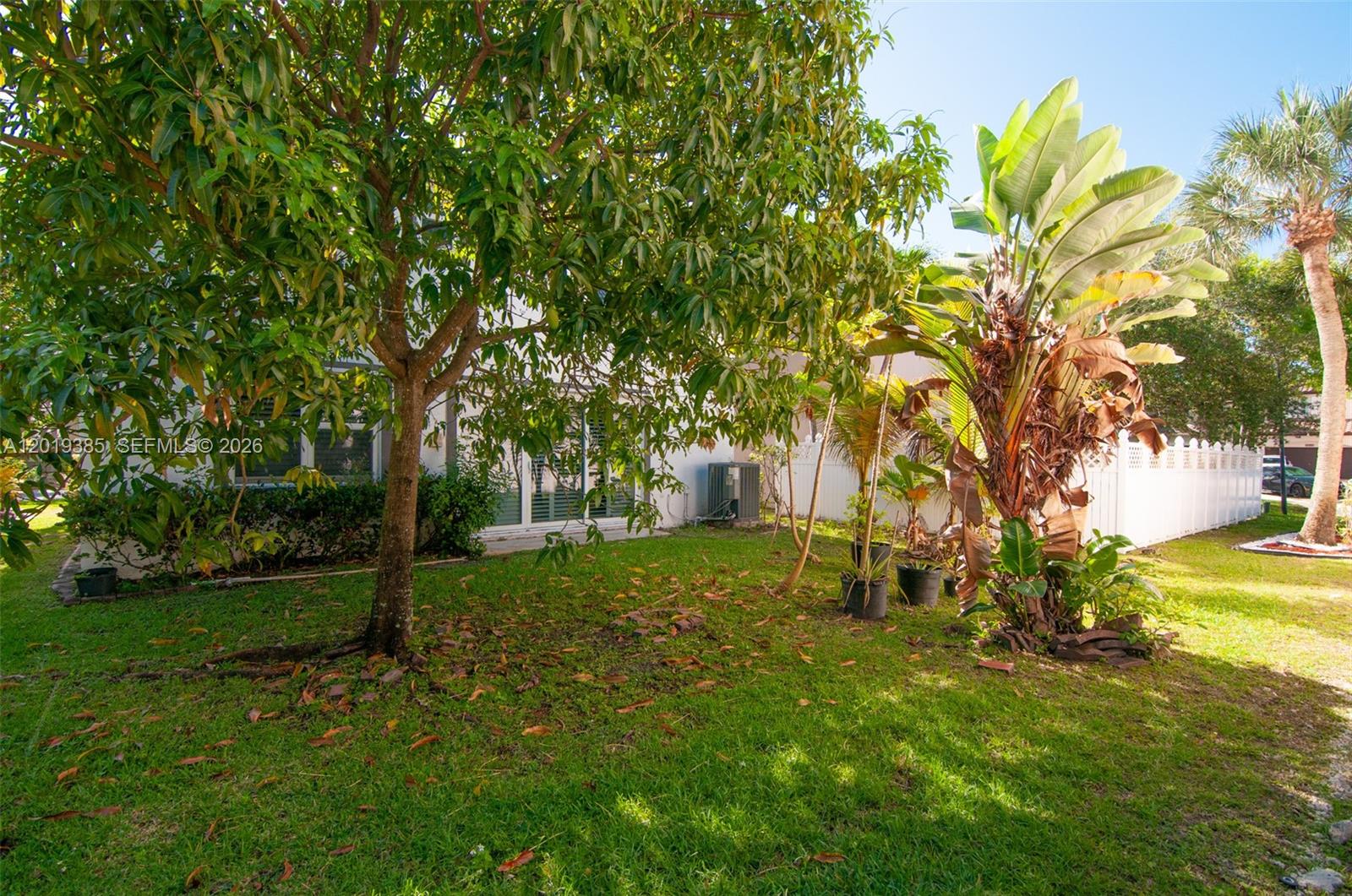 5124 Southwest 155th Avenue Miramar, FL 33027 - Photo 5 of 27