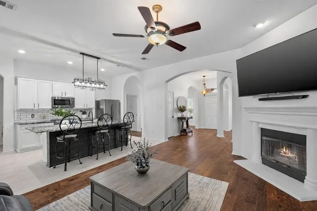 $425,000 | 1011 Diane Street, Aubrey, TX 76227